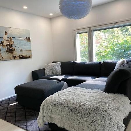 Modern Apt - King-Size Bed - Wifi -Self Check In Apartment Rovaniemi Ngoại thất bức ảnh
