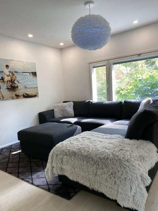Modern Apt - King-Size Bed - Wifi -Self Check In Apartment Rovaniemi Ngoại thất bức ảnh
